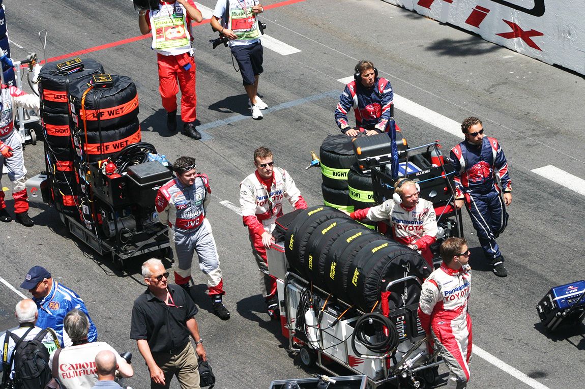 Lifevents Group - Sport Mécanique - Formule 1 - Accès Exclusif aux Stands d'une écurie F1